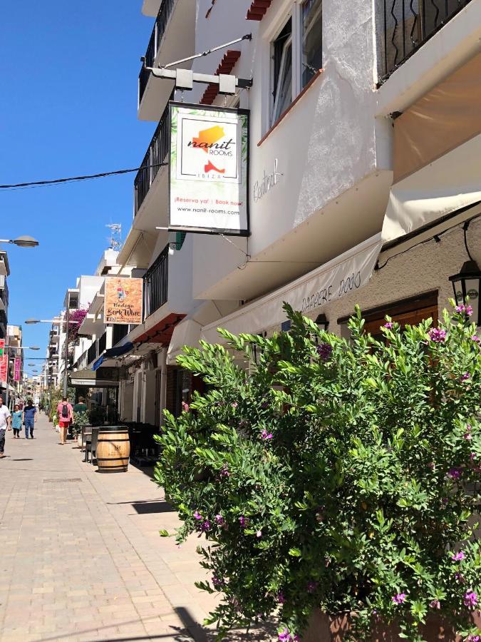 Nanit Rooms Ibiza Hostal Santa Eulária des Riu Exterior foto