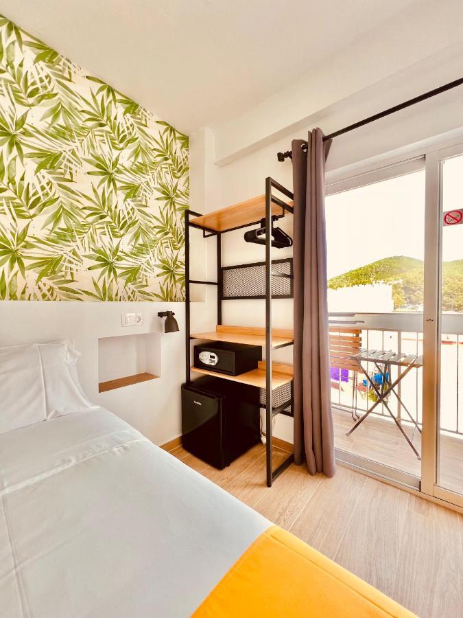 Nanit Rooms Ibiza Hostal Santa Eulária des Riu Exterior foto