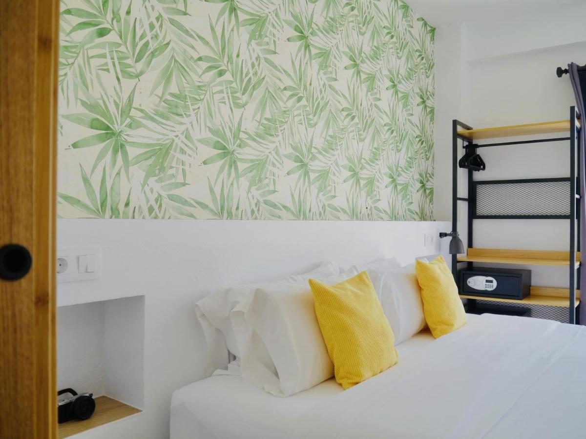 Nanit Rooms Ibiza Hostal Santa Eulária des Riu Exterior foto