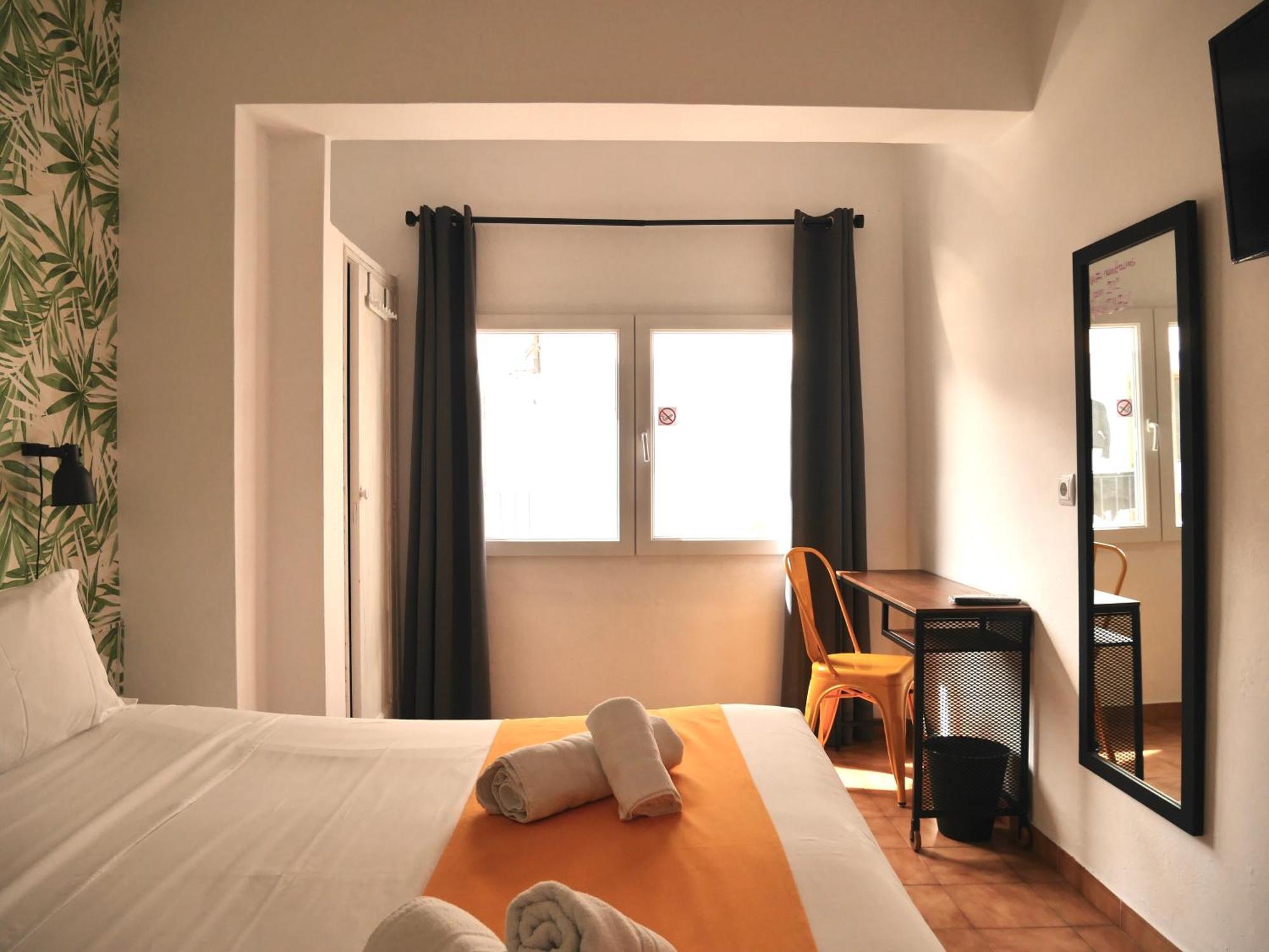 Nanit Rooms Ibiza Hostal Santa Eulária des Riu Quarto foto