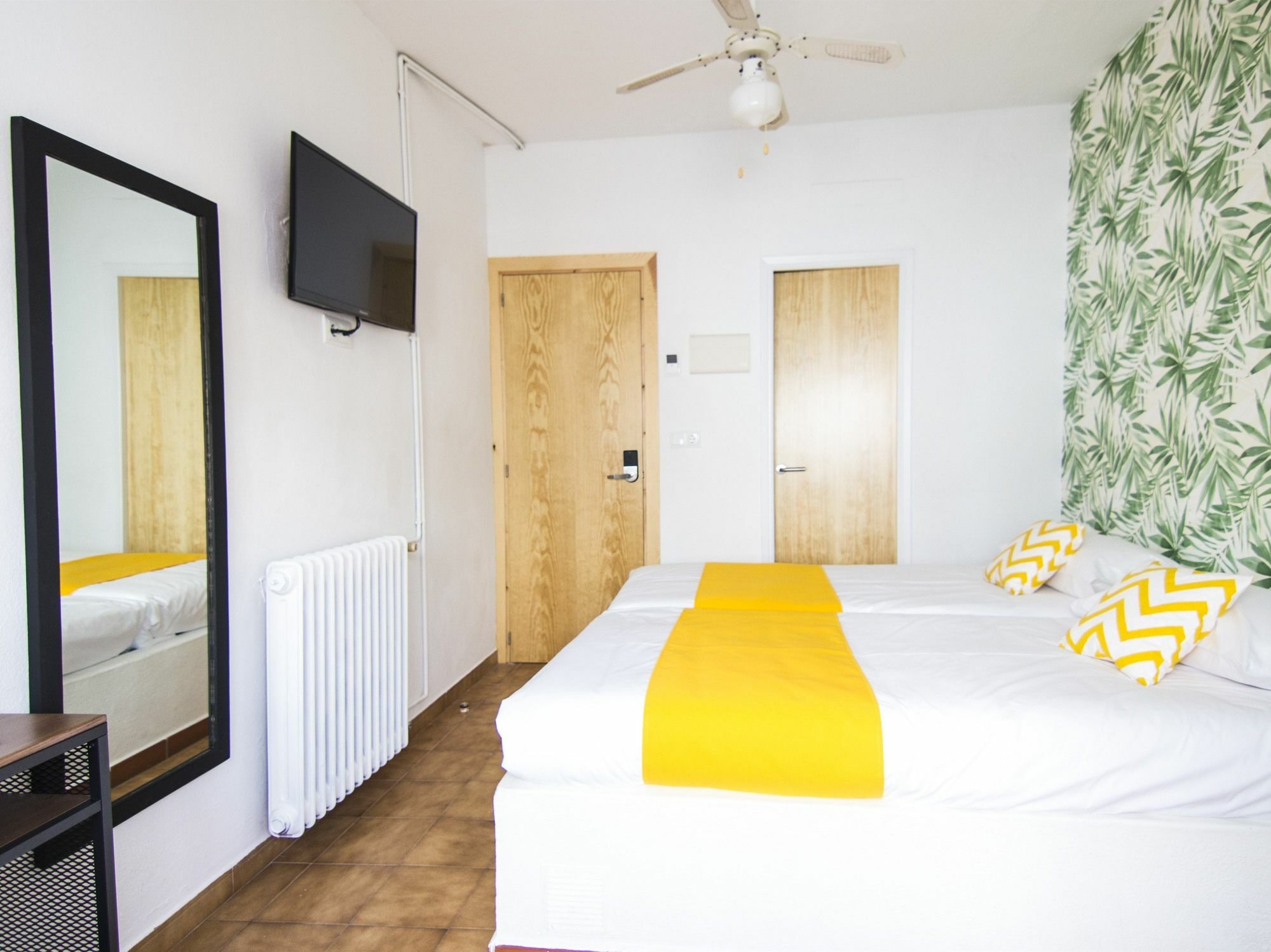 Nanit Rooms Ibiza Hostal Santa Eulária des Riu Exterior foto